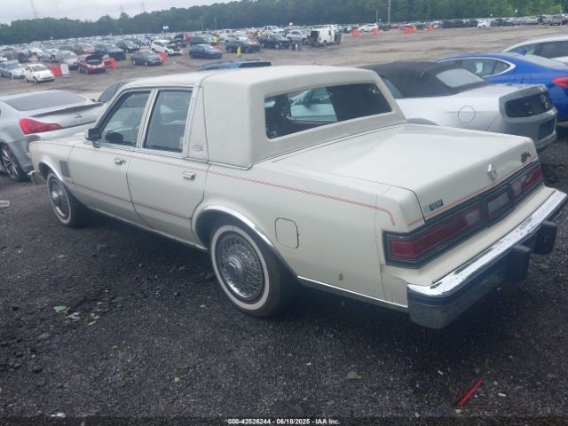 1985 CHRYSLER FIFTH AVENUE 1C3BF66P0FX531847 Photo 2