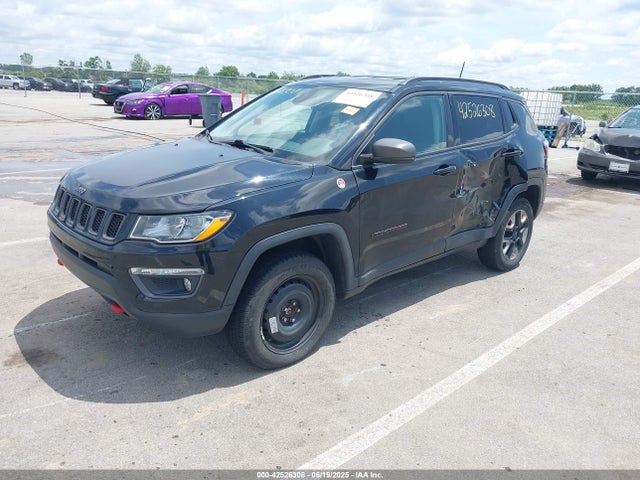 3C4NJDDB1JT308207 Jeep 2018