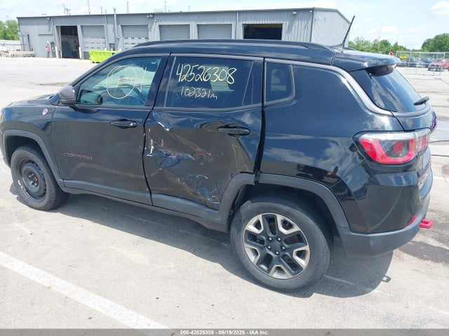 3C4NJDDB1JT308207 Jeep 2018