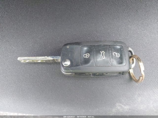 3VWPP7AJ6EM624719 Volkswagen 2014