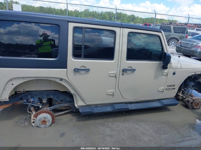 1C4BJWDG2JL824078 Jeep WRANGLER JK