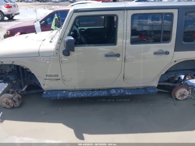 1C4BJWDG2JL824078 Jeep WRANGLER JK