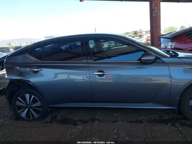 1N4BL4DV5KC134636 Nissan 2019