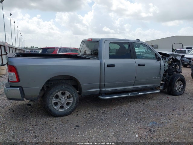 3C6UR5DL8RG343566 RAM 2500