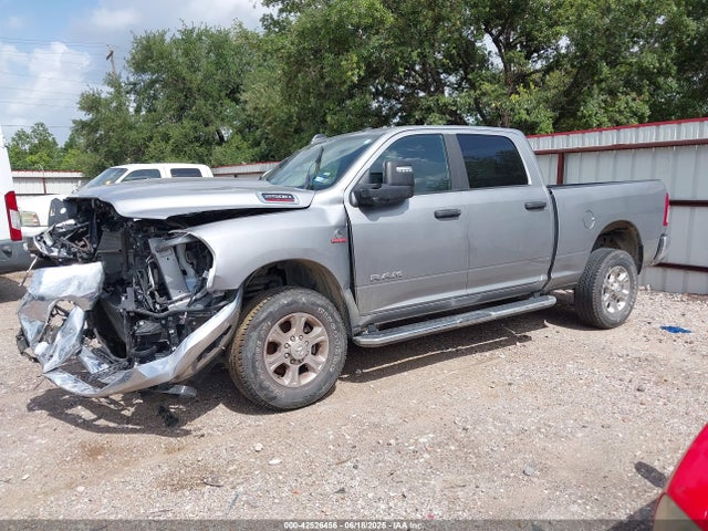3C6UR5DL8RG343566 RAM 2500