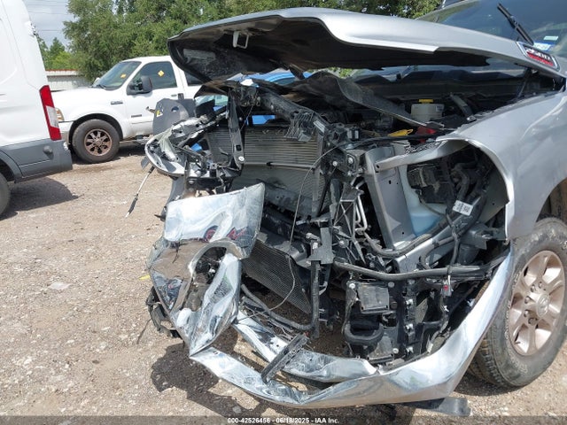 3C6UR5DL8RG343566 RAM 2500