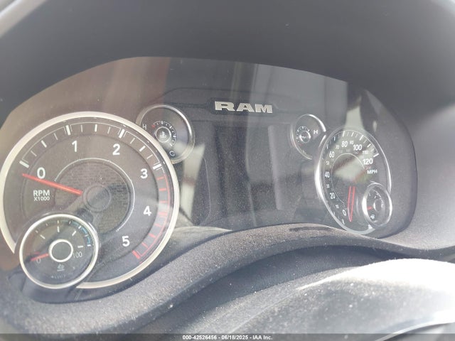 3C6UR5DL8RG343566 RAM 2500