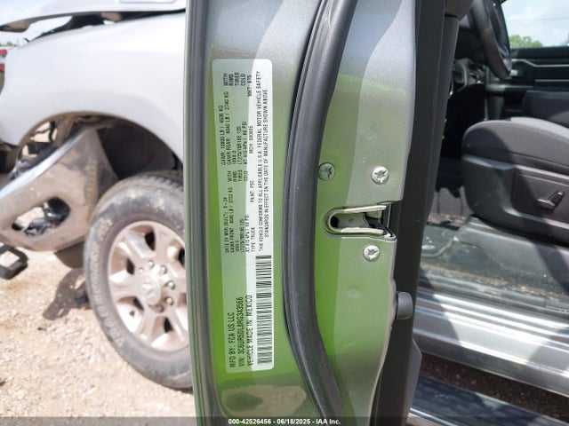 3C6UR5DL8RG343566 RAM 2500