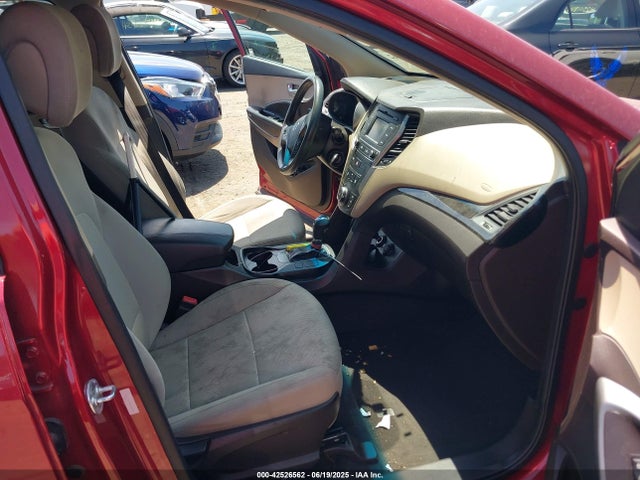 5XYZTDLB4HG438951 Hyundai Santa Fe Sport 2.4l
