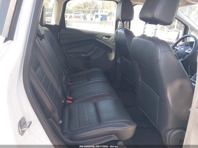 1FADP5CU3GL111343 Ford 2016