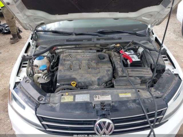 3VWLA7AJ9FM247627 Volkswagen Jetta 2.0l Tdi Se