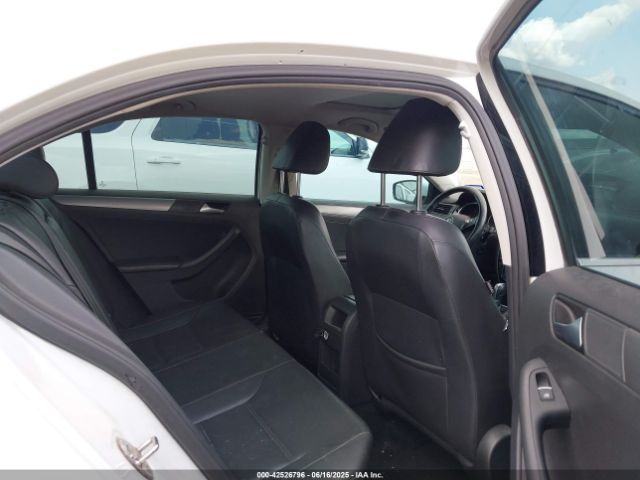 3VWLA7AJ9FM247627 Volkswagen Jetta 2.0l Tdi Se