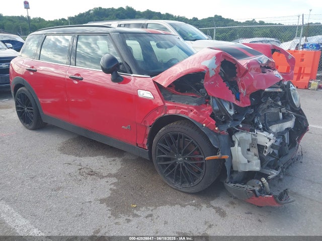 2017 MINI CLUBMAN WMWLU5C35H2E84140 Photo 0
