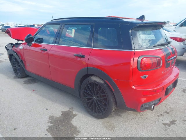 2017 MINI CLUBMAN WMWLU5C35H2E84140 Photo 2