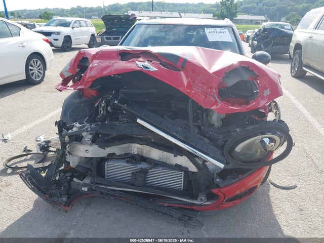 2017 MINI CLUBMAN WMWLU5C35H2E84140 Photo 5