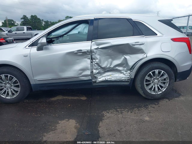 2017 CADILLAC XT5 1GYKNDRS8HZ256703 Photo 5