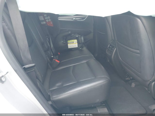 2017 CADILLAC XT5 1GYKNDRS8HZ256703 Photo 7