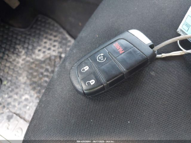 2022 JEEP RENEGADE ZACNJDB13NPN96980 Photo 10