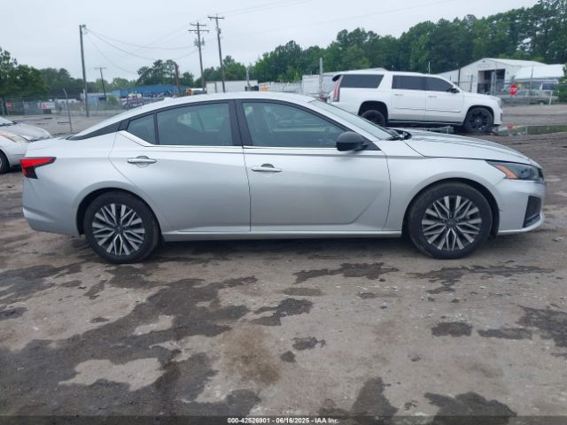 1N4BL4DV4RN338570 Nissan Altima Sv Fwd