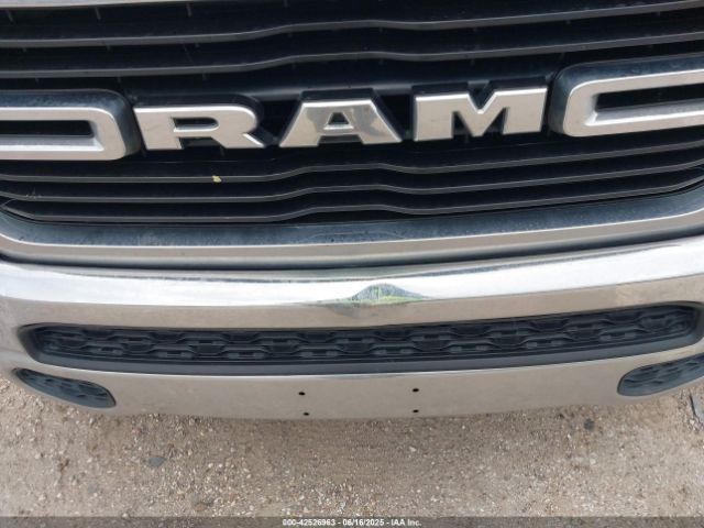 2022 RAM 1500 1C6RREFT8NN187078 Photo 5
