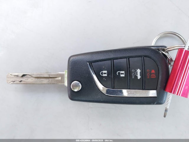 5YFEPMAE1NP326017 Toyota 2zr-fae