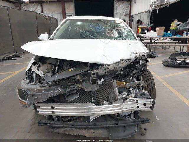 5YFEPMAE1NP326017 Toyota 2zr-fae