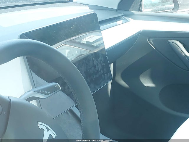 7SAYGDEF9SF305944 Tesla 2025
