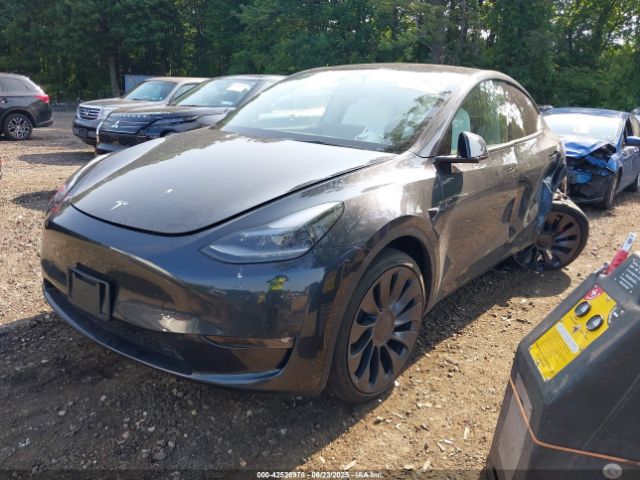 2025 TESLA MODEL Y 7SAYGDEF9SF305944 Photo 1