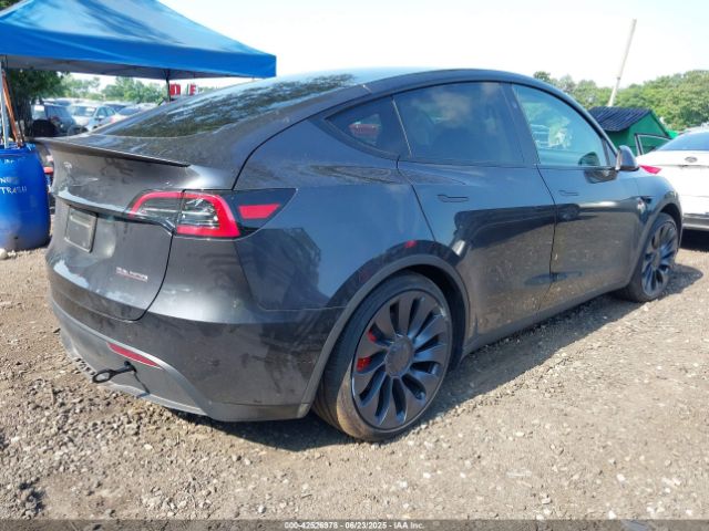 2025 TESLA MODEL Y 7SAYGDEF9SF305944 Photo 3