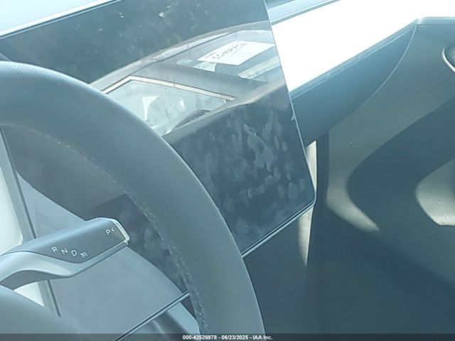 2025 TESLA MODEL Y 7SAYGDEF9SF305944 Photo 6