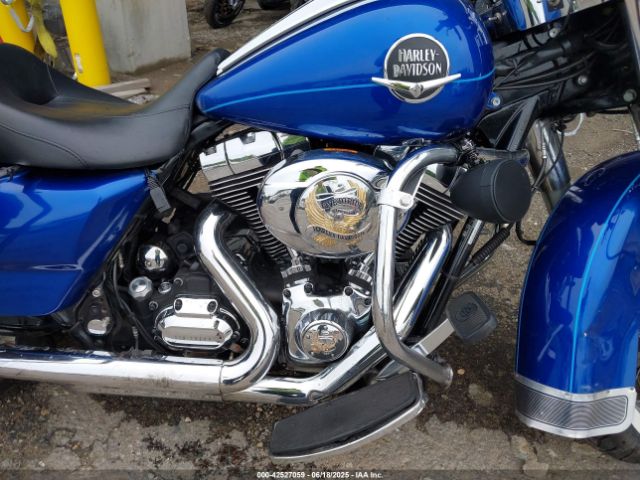 2010 HARLEY-DAVIDSON FLHRC 1HD1FR412AB608858 Photo 7