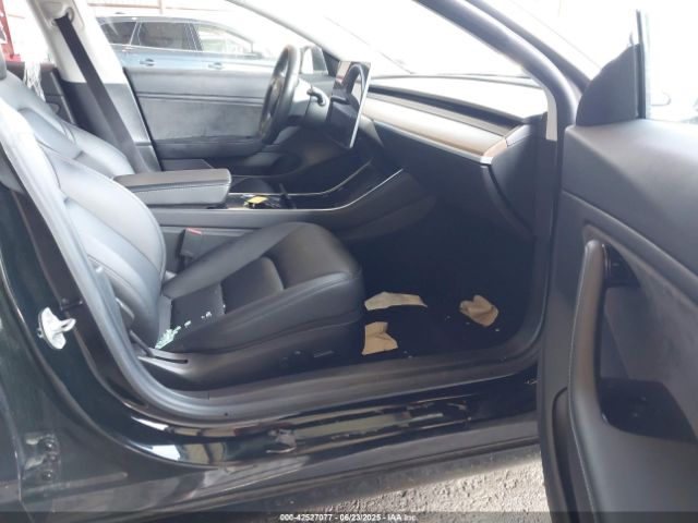 2019 TESLA MODEL 3 5YJ3E1EB0KF414737 Photo 4