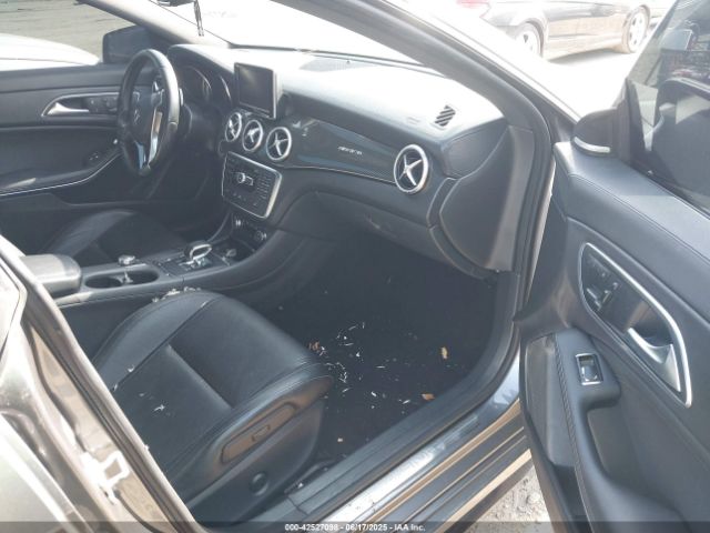 2014 MERCEDES-BENZ CLA 45 AMG WDDSJ5CB7EN145004 Photo 4