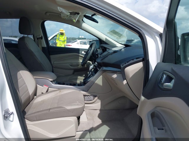 1FMCU0G79GUB96538 Ford 2016