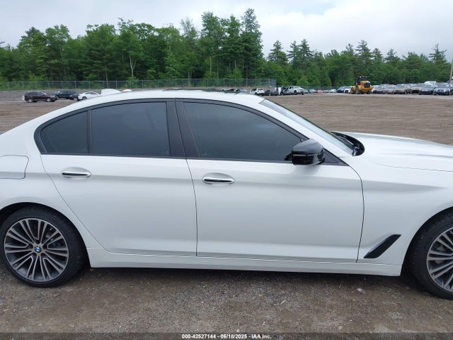 WBAJE7C54JWD52843 BMW 540I