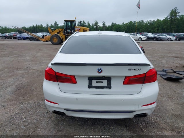 WBAJE7C54JWD52843 BMW 540I