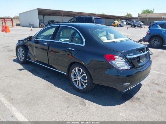 2017 MERCEDES-BENZ C 300 55SWF4JB5HU198196 Photo 2