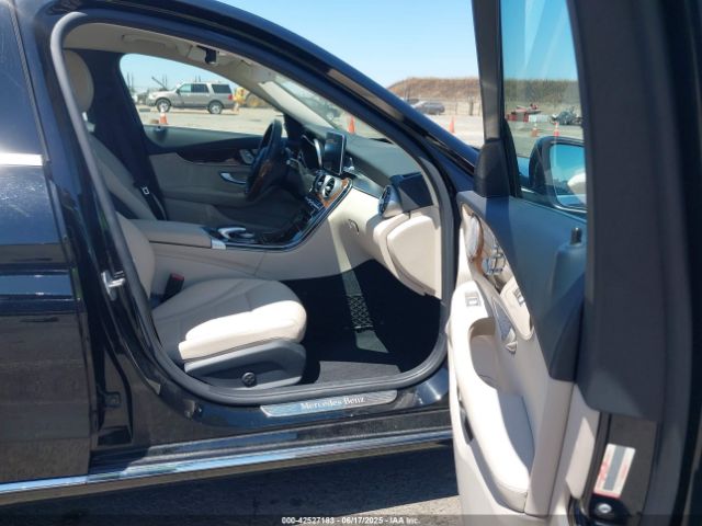 2017 MERCEDES-BENZ C 300 55SWF4JB5HU198196 Photo 4