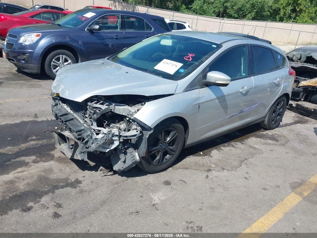 Ford FOCUS SE 2014 1FADP3K27EL139356 Image 2