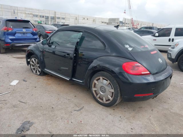 2013 VOLKSWAGEN BEETLE 3VWJP7AT2DM676791 Photo 2