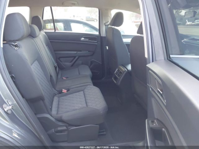 1V2AP2CA2JC599675 Volkswagen 2.0 tsi