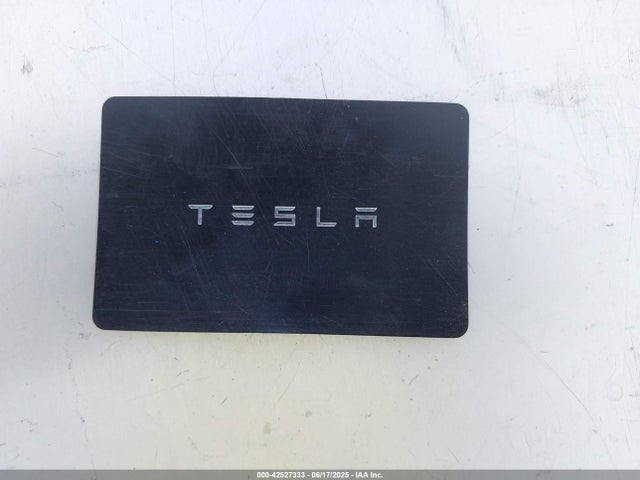 5YJYGDEE3MF275766 Tesla 2021