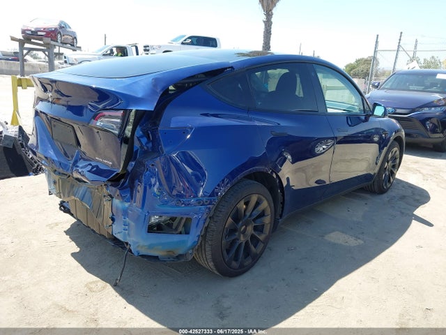 5YJYGDEE3MF275766 Tesla 2021