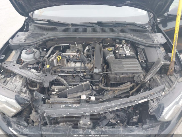 3VWC57BU5MM008733 Volkswagen tsi
