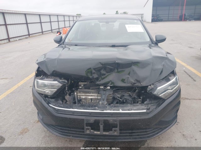 3VWC57BU5MM008733 Volkswagen tsi