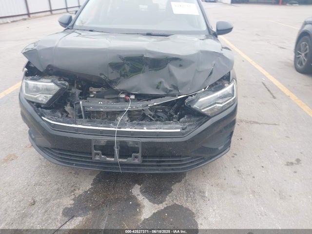 3VWC57BU5MM008733 Volkswagen tsi