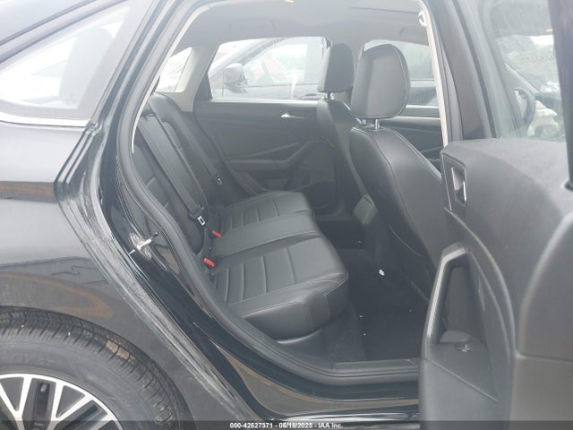 3VWC57BU5MM008733 Volkswagen tsi