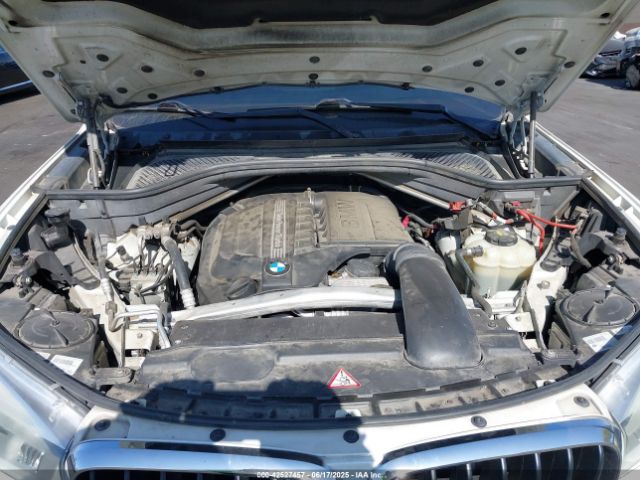 2016 BMW X5 5UXKR2C55G0H42486 Photo 9
