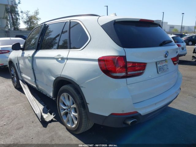 2016 BMW X5 5UXKR2C55G0H42486 Photo 2