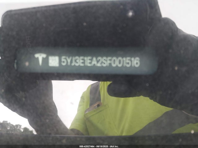 2025 TESLA MODEL 3 5YJ3E1EA2SF001516 Photo 8
